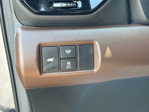 Used 2025 Honda Pilot Elite image 19