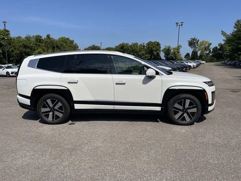 New 2026 Hyundai Ioniq 9 SEL image 8