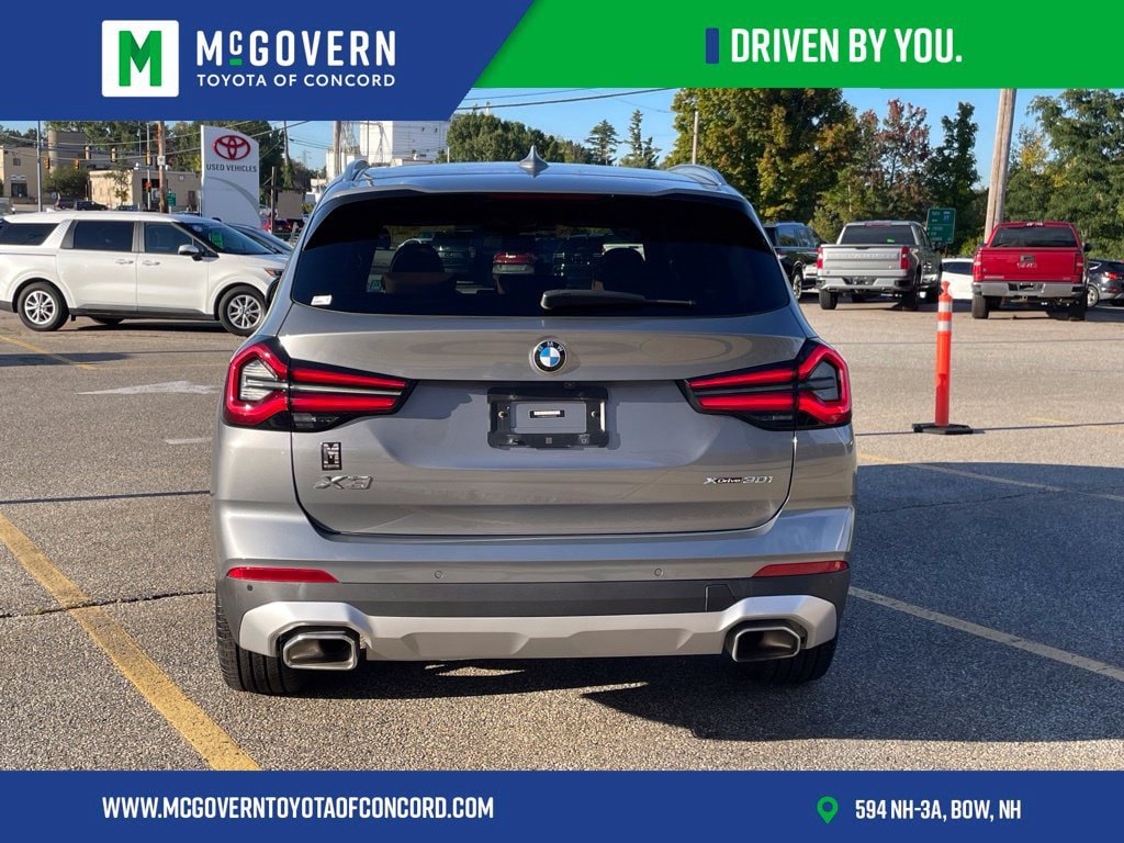 Used 2023 BMW X3 xDrive30i w/ Premium Package AWD/4WD image 4