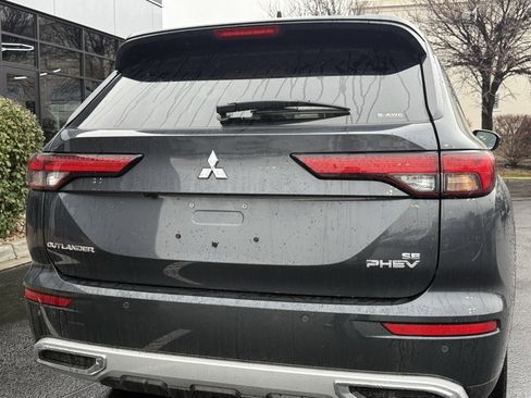 Used 2025 Mitsubishi Outlander SE image 36