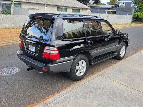 Used 2003 Toyota Land Cruiser w/ Convenience Pkg AWD/4WD image 5
