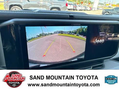 Used 2025 Jeep Wrangler Unlimited Sahara AWD/4WD image 22