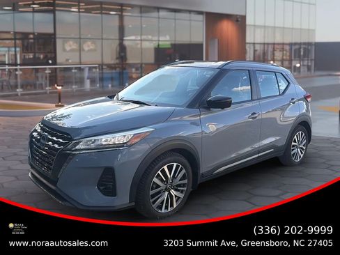 Used 2023 Nissan Kicks SR w/ SR Premium Package FWD image 1