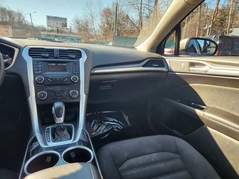 Used 2013 Ford Fusion SE image 27