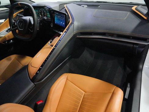 Used 2024 Chevrolet Corvette Stingray Preferred Cpe w/ LPO, Roadside Safety Package RWD image 30