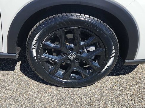 Certified 2025 Honda HR-V Sport image 10