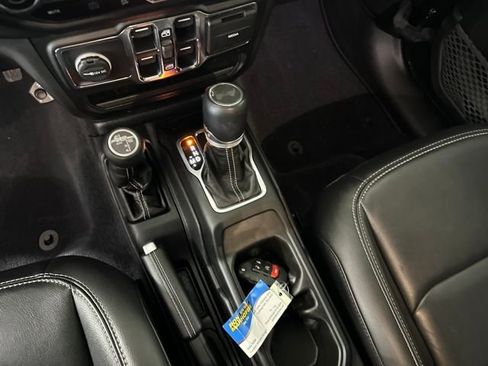 Used 2023 Jeep Wrangler Unlimited Sahara w/ Cold Weather Group image 20