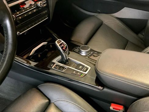 Used 2017 BMW X4 M40i image 17