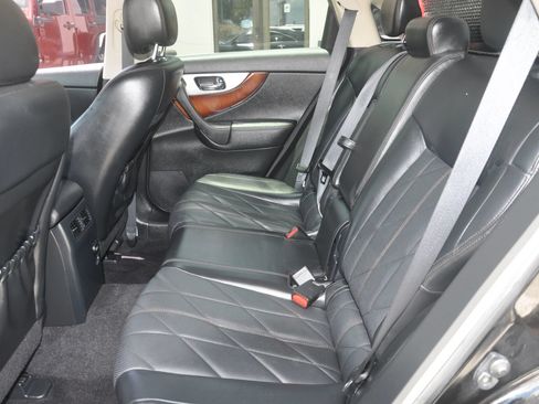 Used 2014 INFINITI QX70 AWD w/ Premium Package image 37