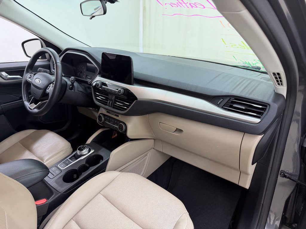Used 2022 Ford Escape SEL AWD/4WD image 11