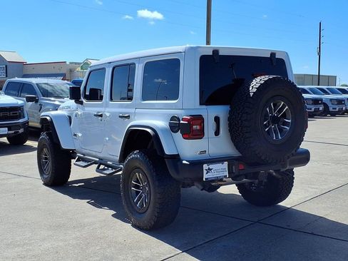 Used 2024 Jeep Wrangler Unlimited Rubicon 392 AWD/4WD image 4