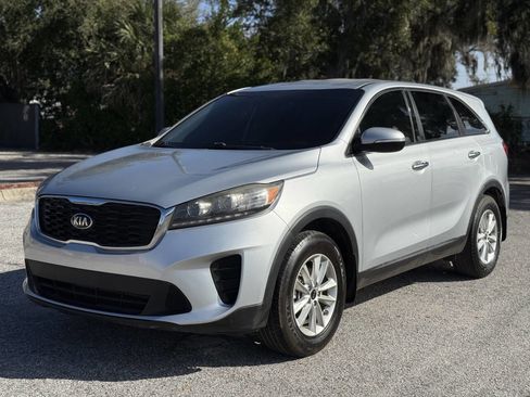Used 2019 Kia Sorento L image 2