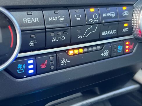 Used 2020 Ford Expedition XLT w/ Equipment Group 202A image 35