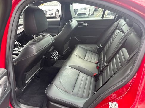 Used 2023 Alfa Romeo Giulia Veloce AWD/4WD image 49