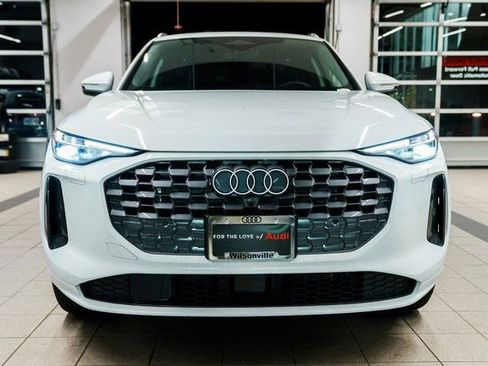 Used 2025 Audi Q5 Premium Plus image 2