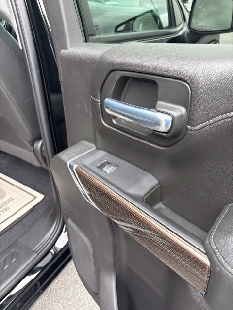 Used 2020 Chevrolet Silverado 1500 LT Trail Boss AWD/4WD image 8