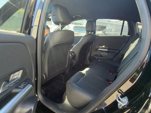 Used 2025 Mercedes-Benz GLA 250 image 10