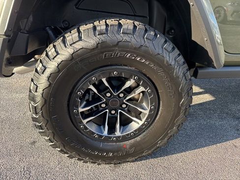 New 2025 Jeep Wrangler Unlimited Rubicon image 10