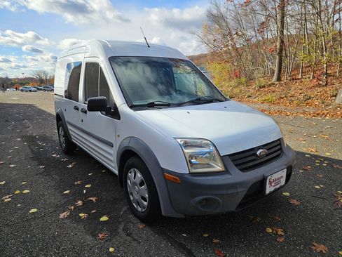 Used 2010 Ford Transit Connect XL image 3