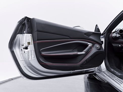 Used 2022 Ferrari F8 Tributo RWD image 56