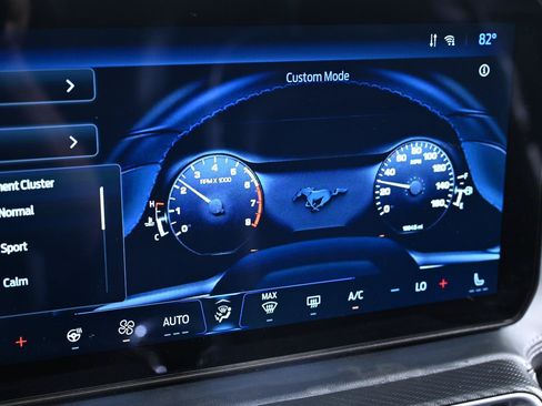 Used 2025 Ford Mustang Premium RWD image 23