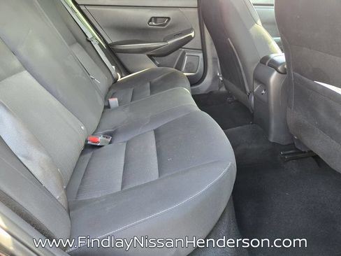 Used 2025 Nissan Sentra SV w/ All-Weather Package FWD image 15