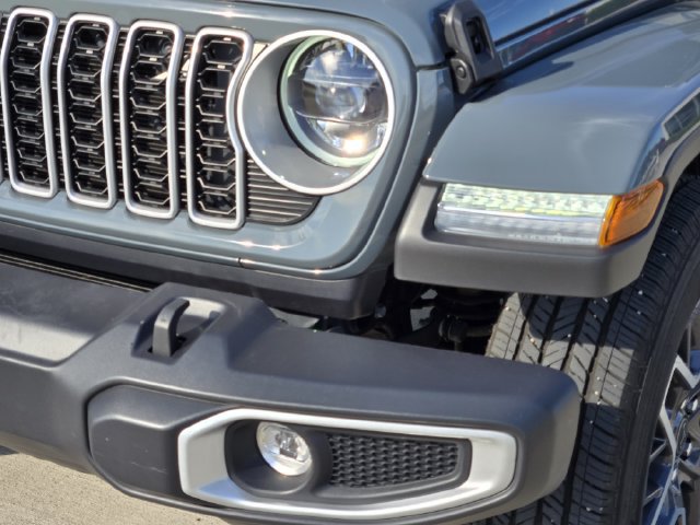 Certified 2026 Jeep Wrangler Unlimited Sahara AWD/4WD image 10