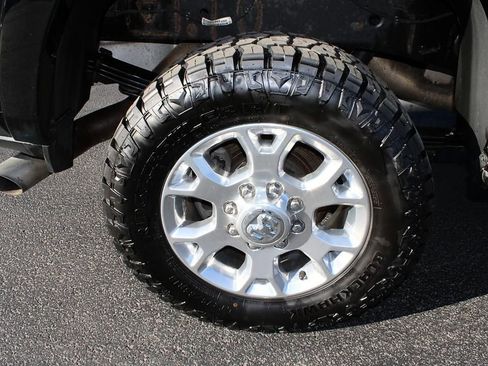 Used 2022 RAM 3500 Laramie AWD/4WD image 10