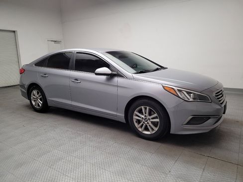 Used 2017 Hyundai Sonata SE FWD image 11