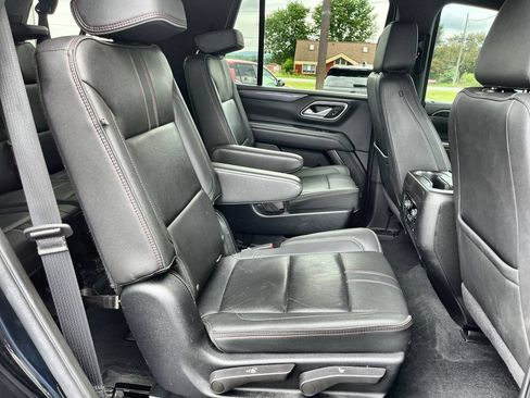 Used 2022 Chevrolet Tahoe RST w/ Luxury Package AWD/4WD image 28