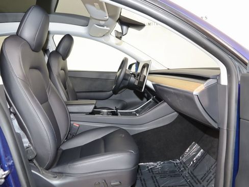 Used 2020 Tesla Model Y Long Range image 14
