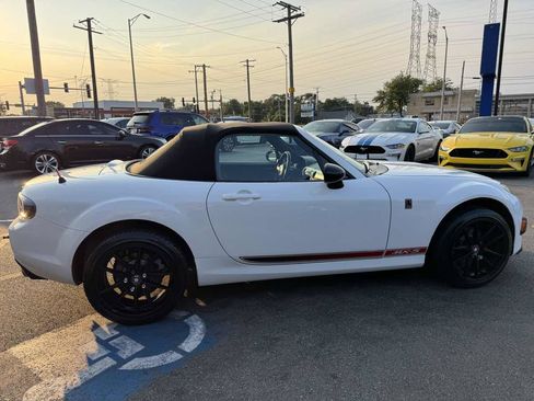 Used 2014 MAZDA MX-5 Miata Club RWD image 12