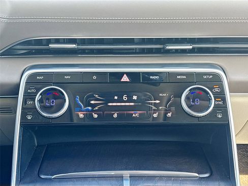 Used 2022 Genesis GV80 2.5T w/ Prestige Package 05 image 17