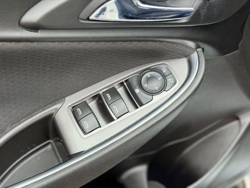 Used 2016 Chevrolet Malibu LT w/ Driver Confidence Package image 20