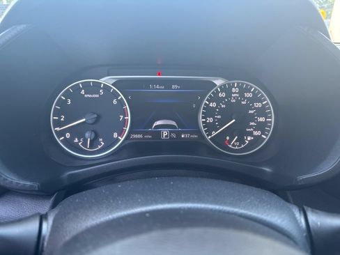 Used 2024 Nissan Sentra SV FWD image 14