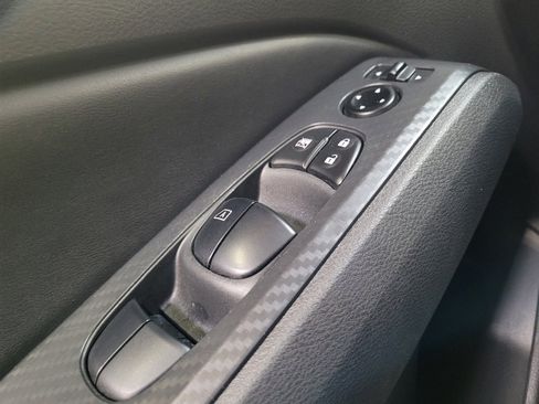 Used 2025 Nissan Altima 2.5 SV FWD image 27