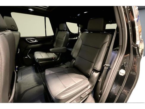 Used 2024 Chevrolet Tahoe LT w/ Luxury Package image 27