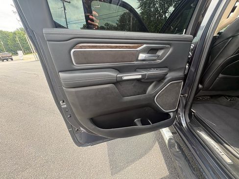 Used 2020 RAM 1500 Laramie AWD/4WD image 18