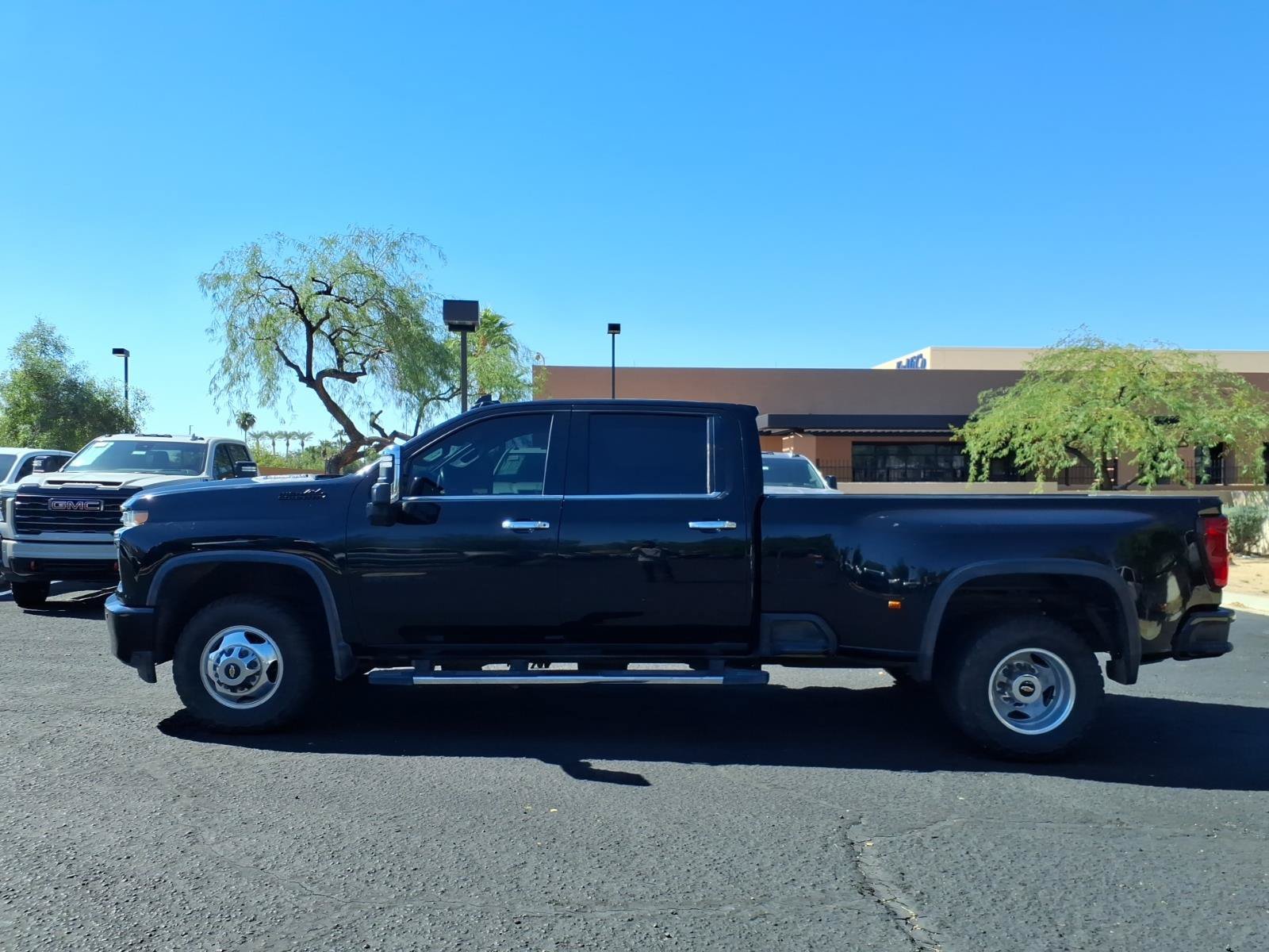 Used 2023 Chevrolet Silverado 3500 High Country AWD/4WD image 10