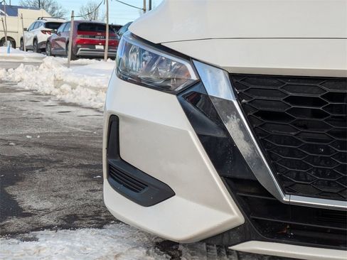 Certified 2022 Nissan Sentra SV w/ Trunk Package image 9