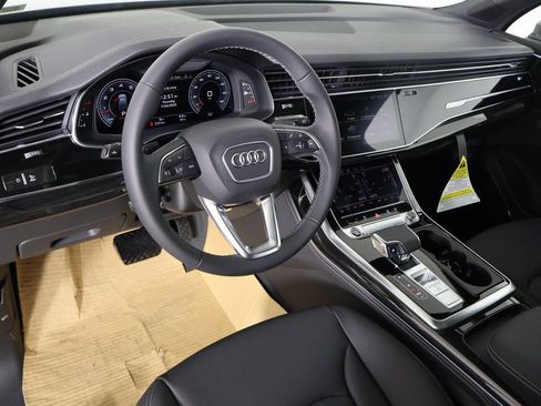 New 2025 Audi Q7 3.0T Premium Plus image 2