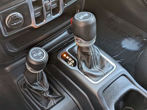 Used 2021 Jeep Wrangler Unlimited Sahara w/ Safety Group image 24