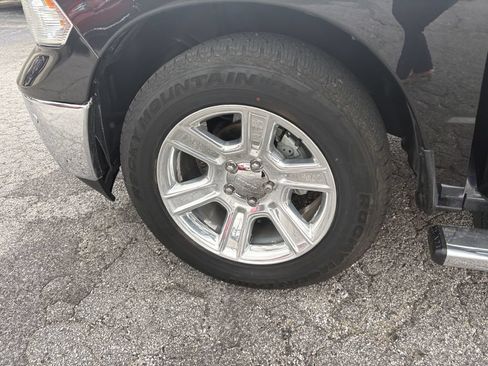 Used 2017 RAM 1500 Lone Star RWD image 17