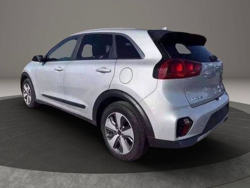 Used 2020 Kia Niro LX image 6