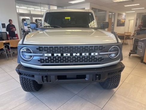 New 2025 Ford Bronco Badlands w/ Sasquatch Package image 8