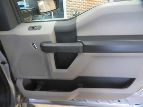 Used 2020 Ford F250 XL w/ STX Appearance Package AWD/4WD image 24