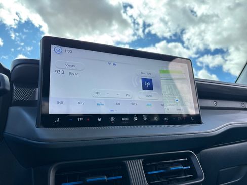 New 2025 Ford Maverick Lobo image 12