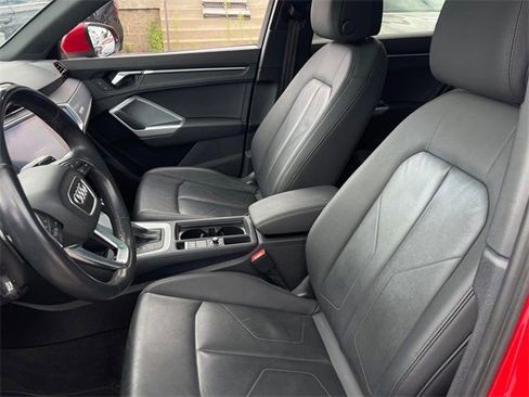 Used 2022 Audi Q3 2.0T Premium Plus image 11