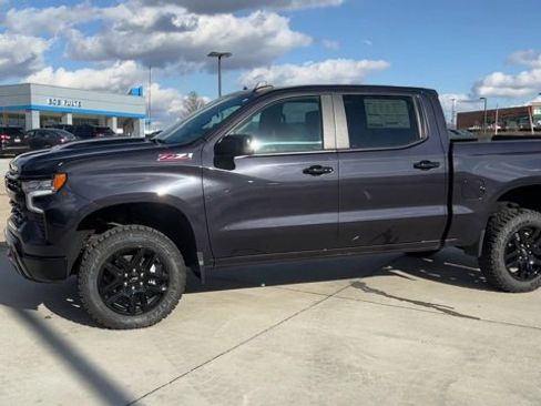 Used 2022 Chevrolet Silverado 1500 LT Trail Boss w/ Protection Package AWD/4WD image 6