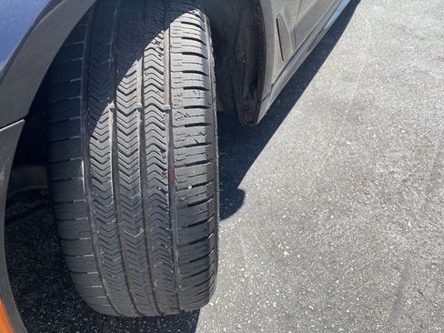 Used 2022 BMW 530e xDrive w/ M Sport Package image 8